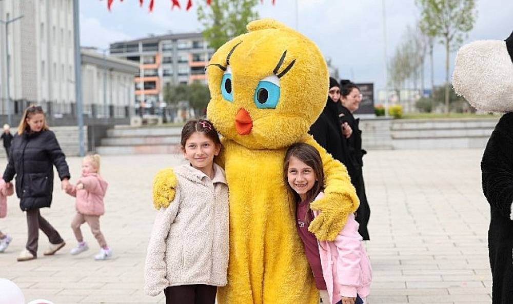 Kartepe'de &Ccedil;ocuklar Bilim ve Eğlenceyle Buluştu