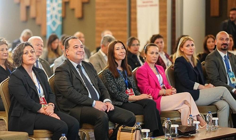 Mesir'in Şifa Mirası Bilimle Buluştu: Manisa'da Fitoterapi G&uuml;nleri Başladı