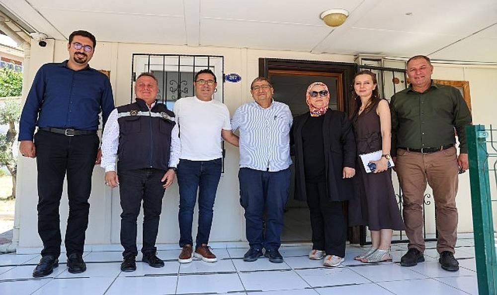 Buca Belediye Başkan Vekili H&uuml;seyin Benzer'den muhtarlara &ccedil;ıkarma