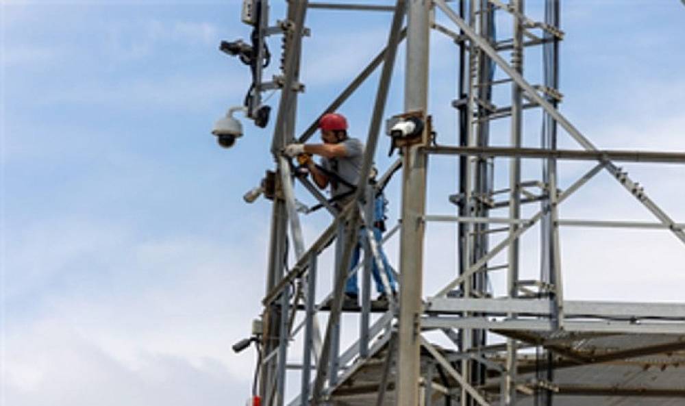 İzmir'in kritik haberleşme altyapısına g&uuml;neş enerjili g&uuml;vence