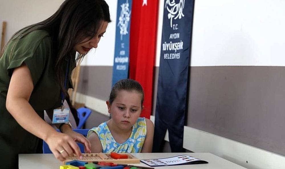 Başkan &Ccedil;er&ccedil;ioğlu'ndan &Ccedil;ocukların Gelişimine Tam Destek