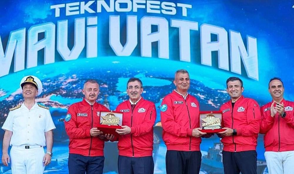 B&uuml;y&uuml;kakın: &ldquo;B&uuml;y&uuml;k gurur yaşadık"