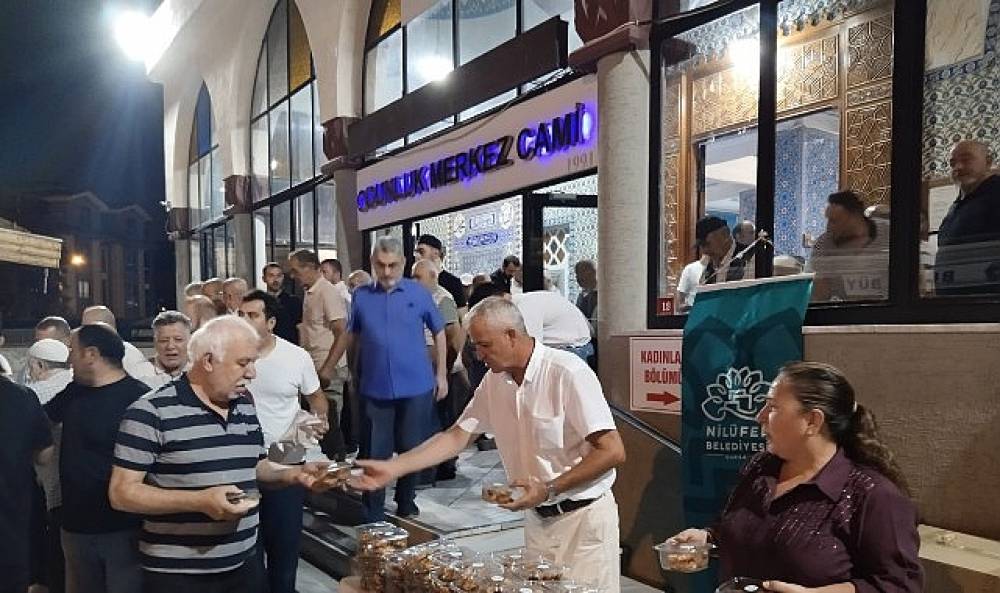 Nil&uuml;fer Belediyesi'den kandil simidi ikramı