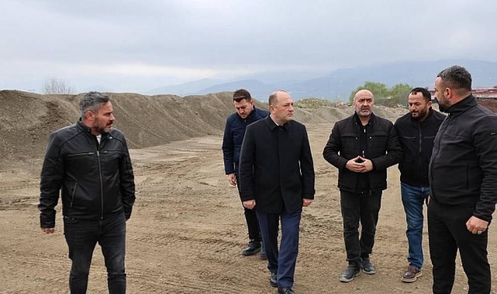 Başkan Sel&ccedil;uk Yıldız Ekiplerle Sahada