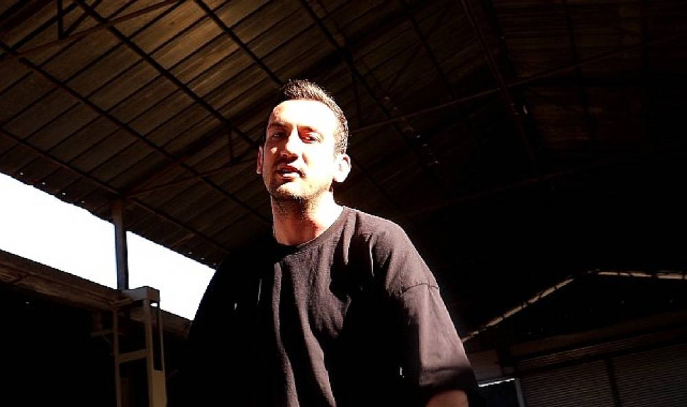 Emre Ogden'den i&ccedil;e d&ouml;n&uuml;k ve atmosferik bir alb&uuml;m: Anhedoni