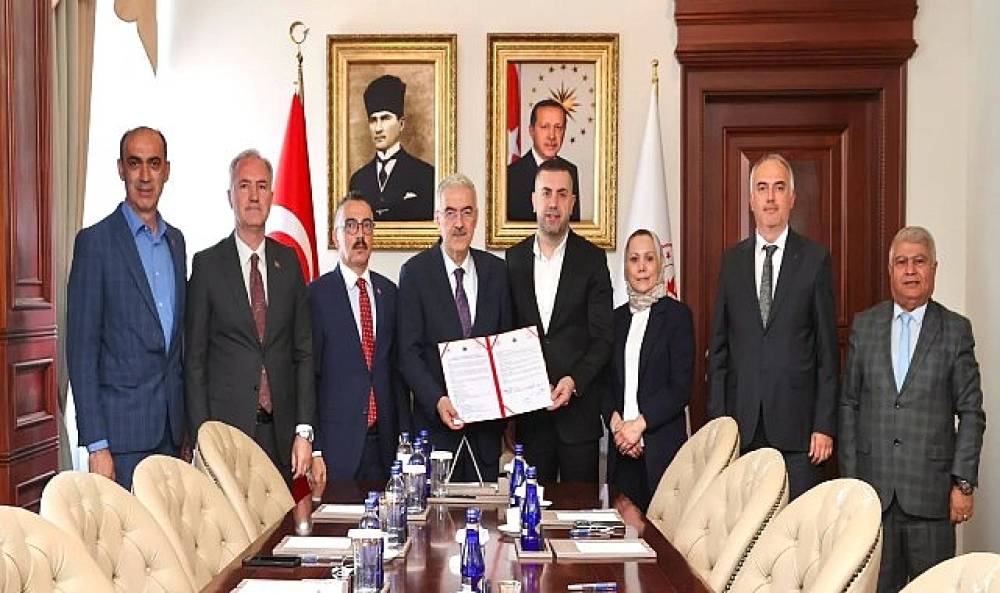 İneg&ouml;l'&uuml;n Yeni Aile Sağlığı Merkezi İ&ccedil;in İmzalar Atıldı