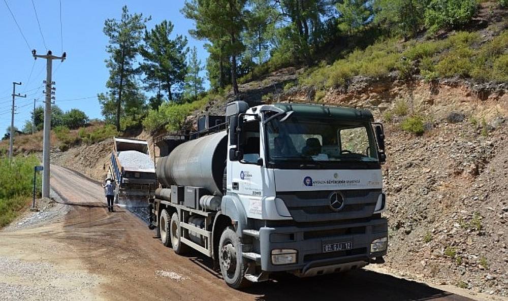 B&uuml;y&uuml;kşehir Belediyesi'nden Alanya'da asfalt seferberliği
