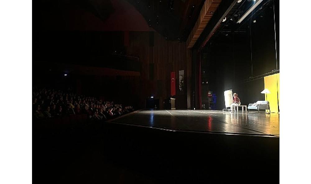 Bakırköy'de Kadına Yönelik Şiddete Karşı Anlamlı Program