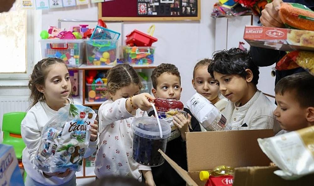 Buca'da minik y&uuml;reklerden b&uuml;y&uuml;k dayanışma