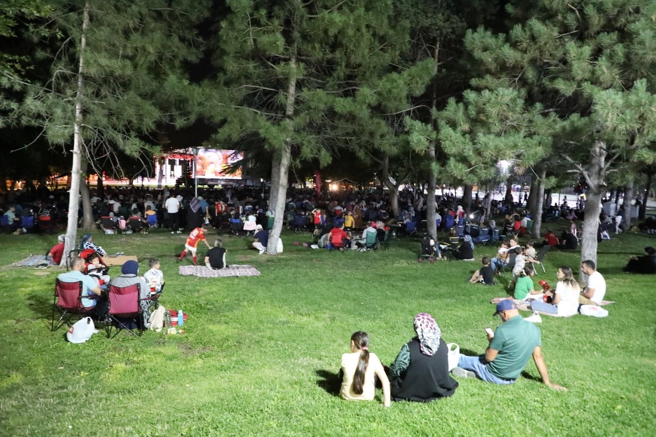 Kayseri'de Açık Hava Sinema Keyfi!