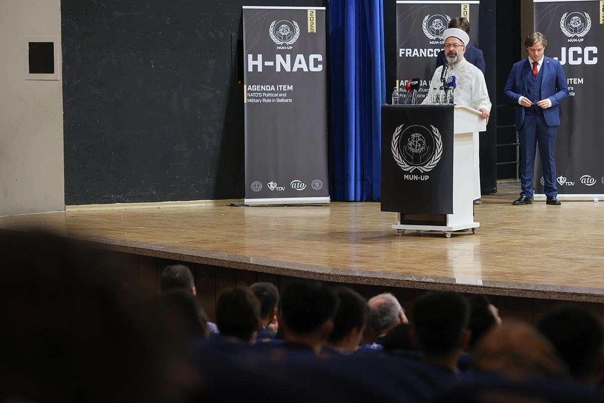 Diyanet İşleri Başkanı Jenosidin Durmasını Eleştirdi 