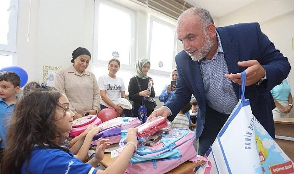 T&uuml;m &Ouml;ğrencilerin &Ccedil;anta ve Kırtasiye Seti Canik Belediyesi'nden! 