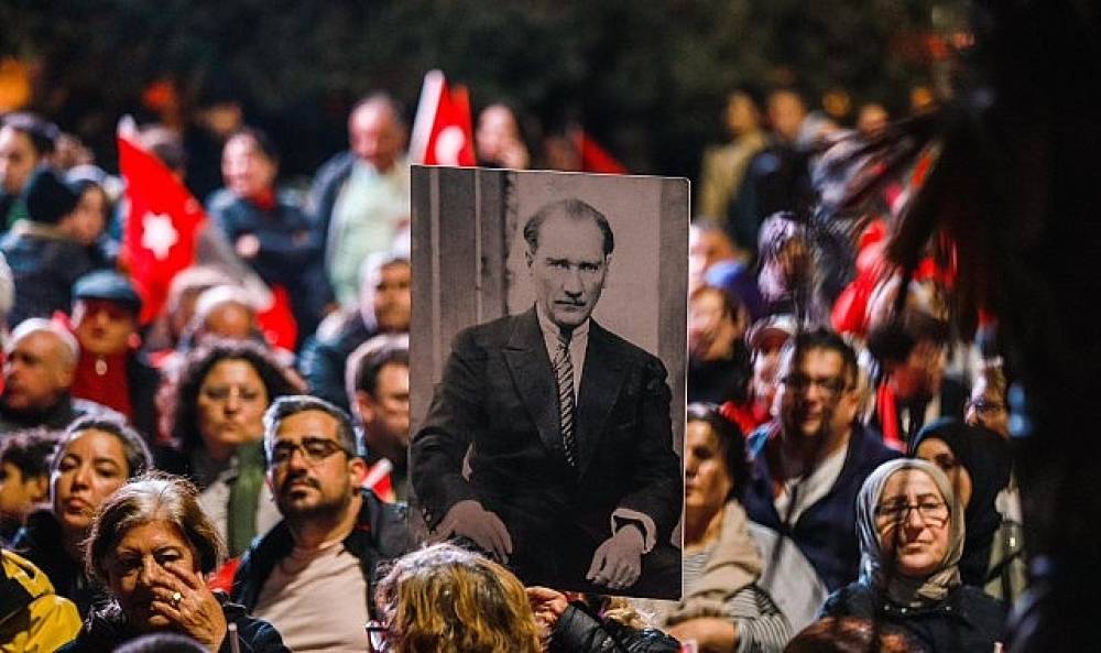 29 Ekim Cumhuriyet Bayramı, 102. yılında Burhaniye'de ilk günkü coşku ile kutlanacak.