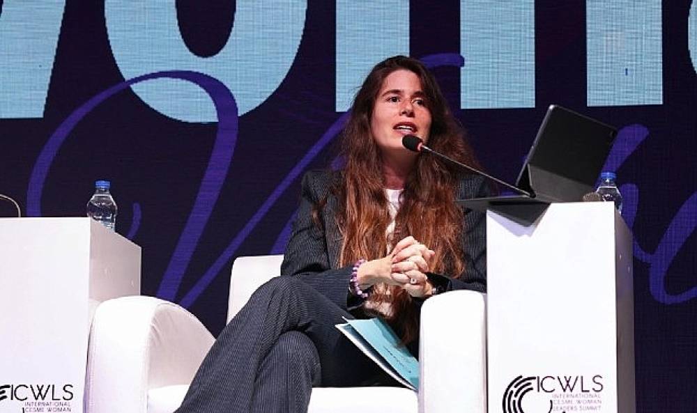 Uluslararası Çeşme Kadın Liderler Zirvesi dayanışma ve umut mesajlarıyla sona erdi