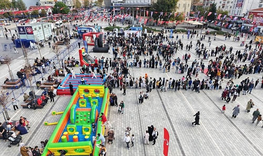 Bağcılar'da gençlik ve spor festivali coşkusu