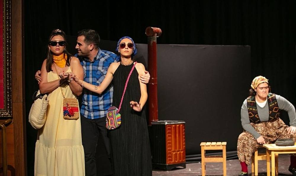 Güzelbahçe'de Kahkaha Dolu Gece