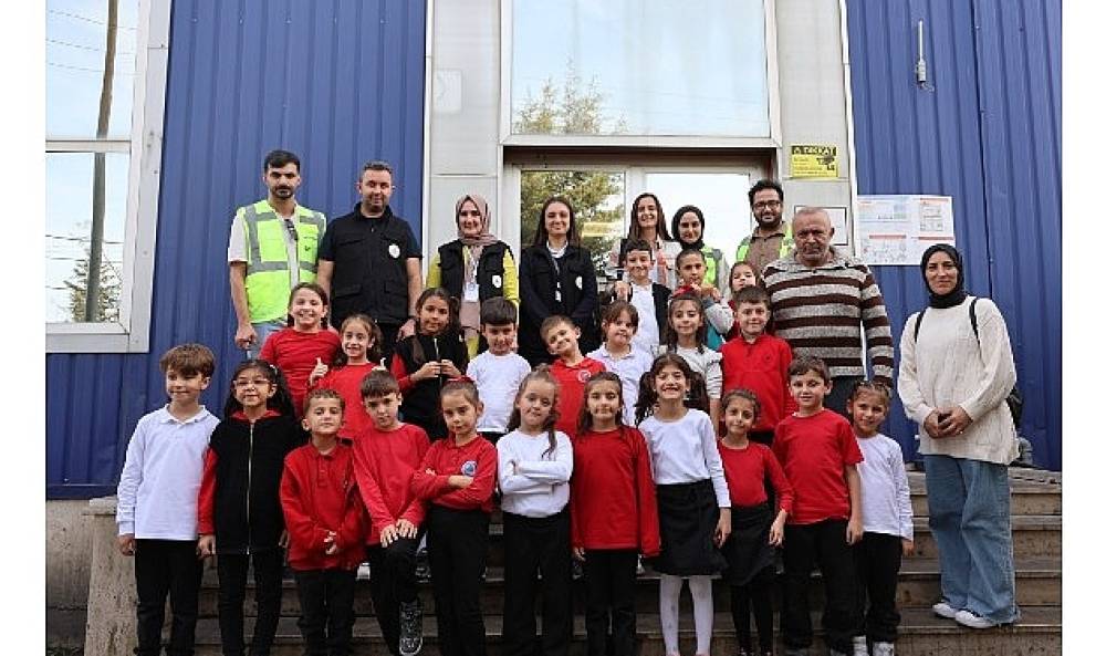   Kartepe'de Çocuklara Geri Dönüşüm Bilinci Aşılanıyor