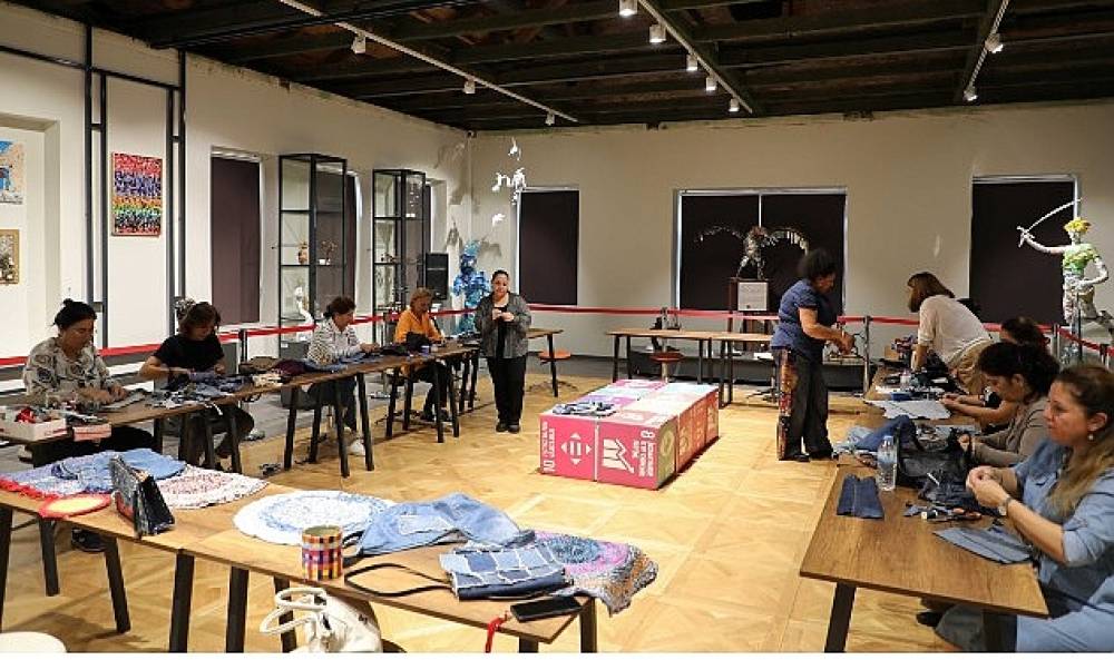 Büyükşehir Belediyesi'nin yetişkinlere yönelik atölyeleri sürüyor