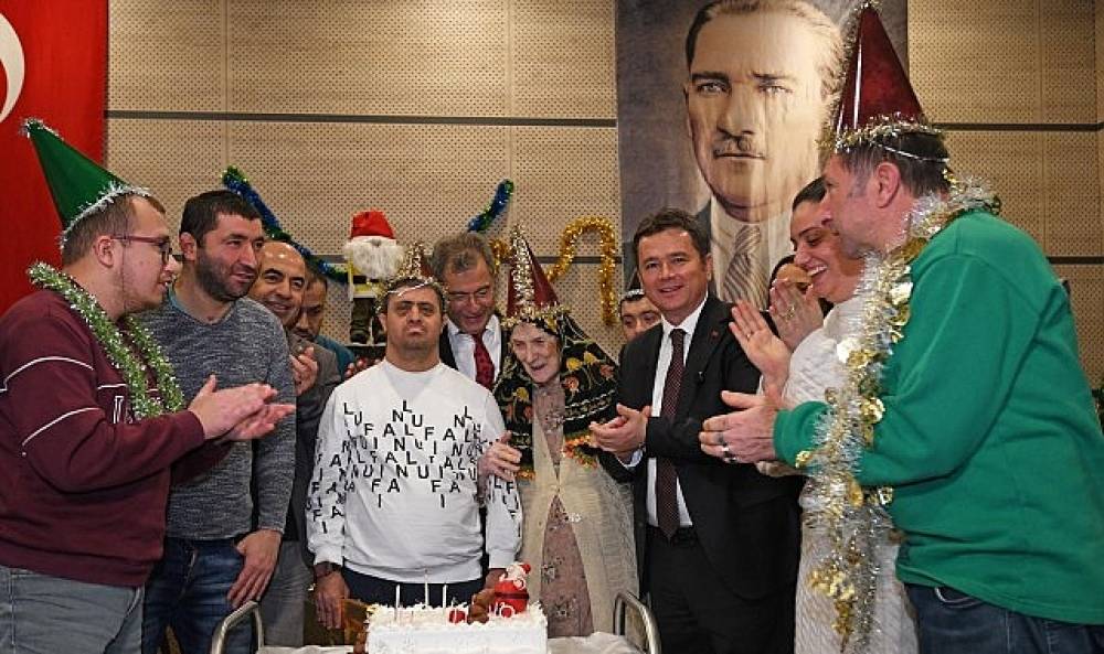 OBAM'da Umut ve Neşe Dolu Yılbaşı Buluşması