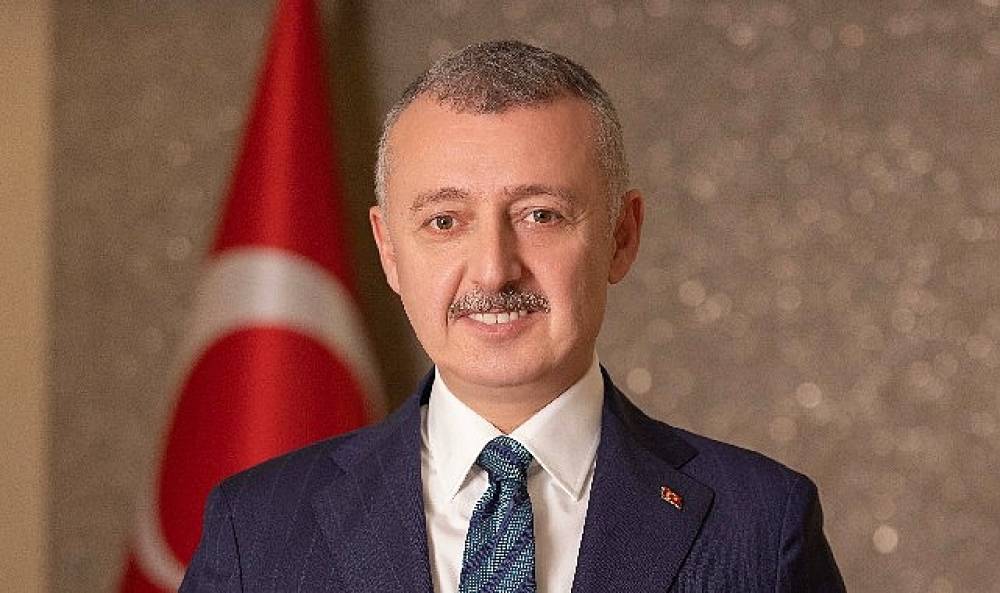 "Cumhuriyet mirasını onurla taşımaya devam edeceğiz"