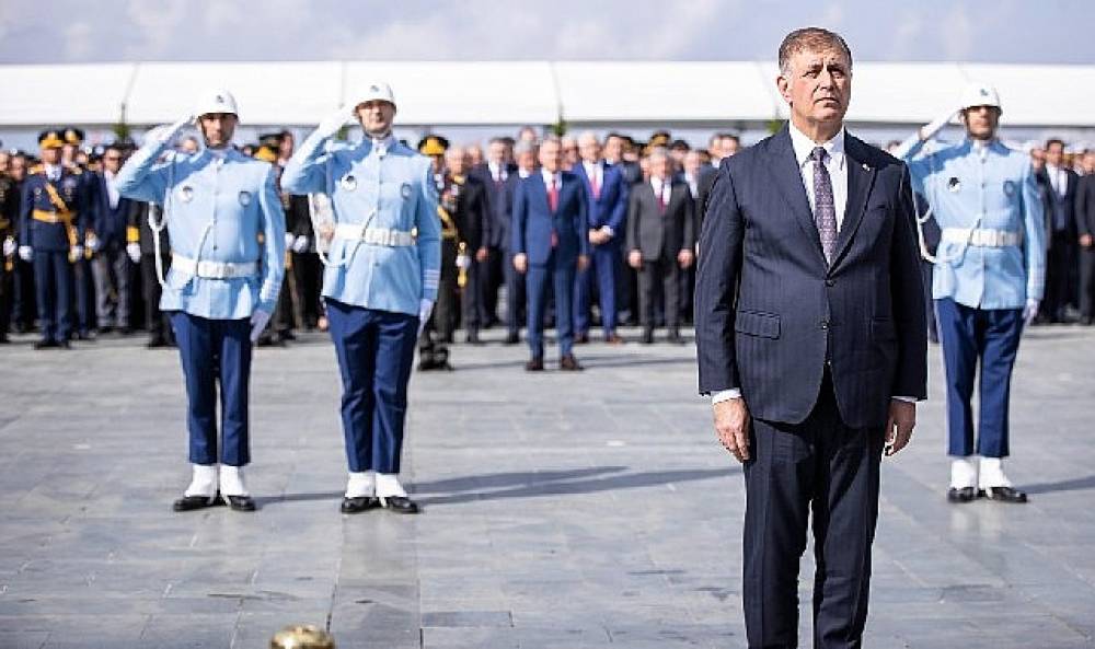 İzmir'de Cumhuriyet Bayramı kutlamaları başladı