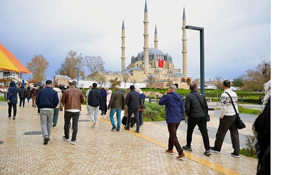 Bayrampaşalı öğretmenler Edirne'de