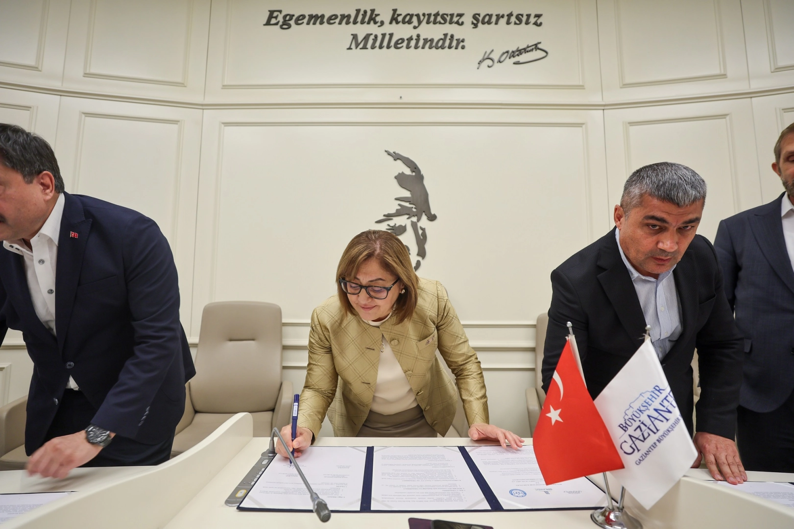 Gaziantep'te Sosyal Konut Hamlesi Başlıyor