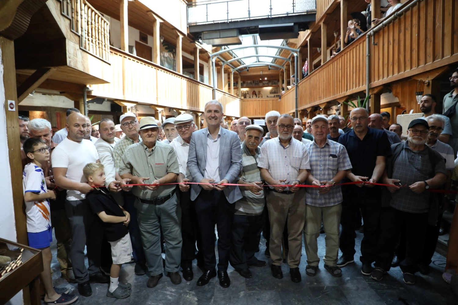 İnegöl'de Gurbetin 60 Yılı Sergilendi