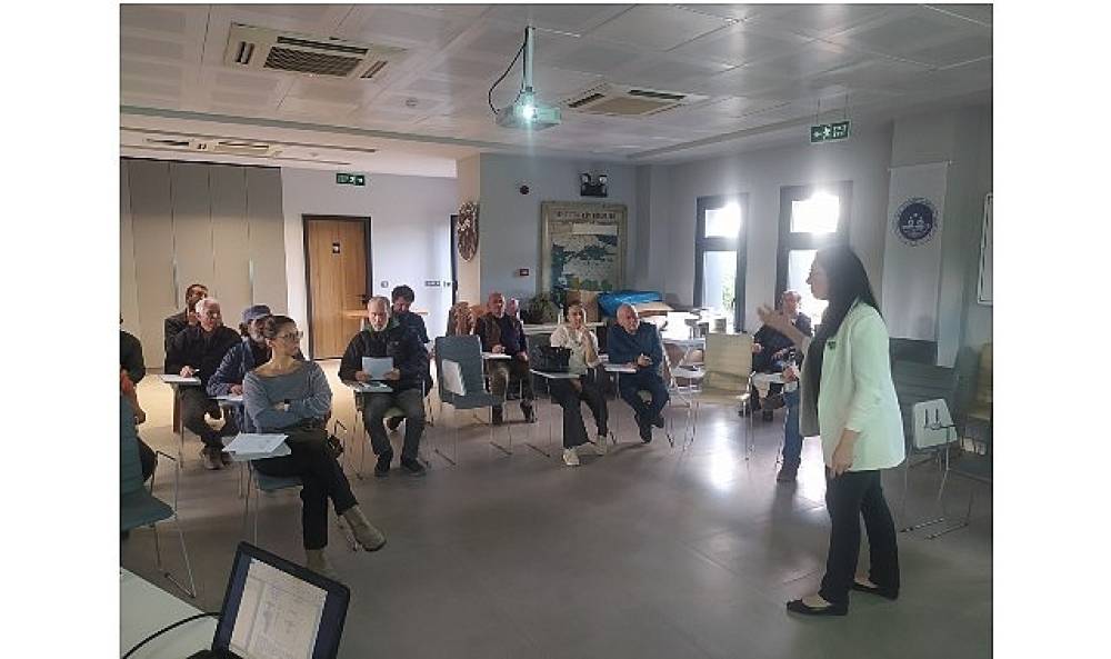 İzmir Büyükşehir Belediyesi'nden Efes Selçuklu Üreticilere Toprak Analizi Desteği