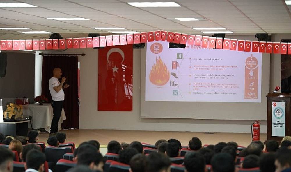 Ke&ccedil;i&ouml;ren'de Gen&ccedil;ler Afetlere Karşı Bilin&ccedil;leniyor