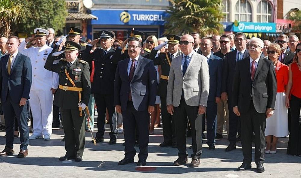 Burhaniye'de Zafer Bayramı Coşkusu