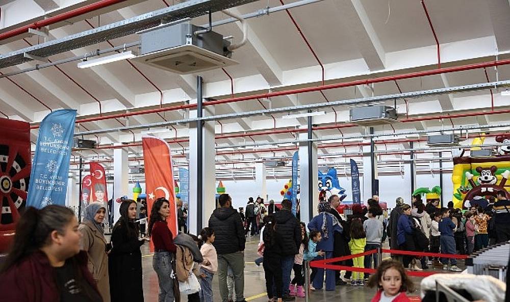 Başkan &Ccedil;er&ccedil;ioğlu &Ccedil;ocukları ve Aileleri Yarıyıl Karne Şenliği'ne Davet Etti