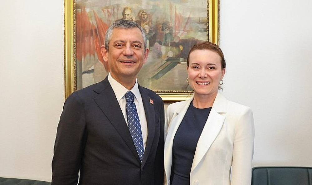 Konak'ta Ferdi Zeyrek Gen&ccedil;lik Merkezi a&ccedil;ılıyor: Kurdeleyi &Ouml;zg&uuml;r &Ouml;zel kesecek