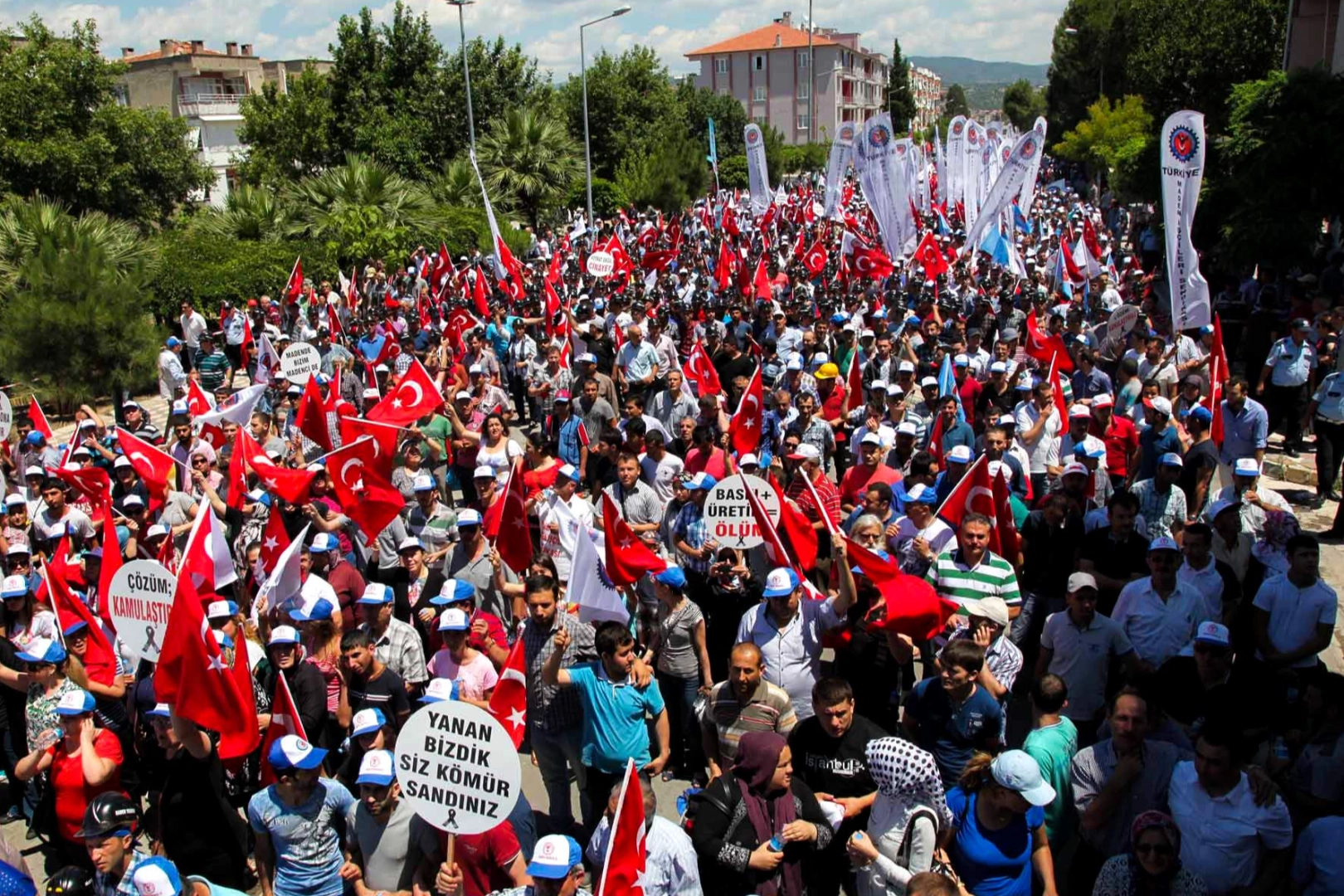 Maden İşçilerinin Grevi 60 Gün Ertelendi