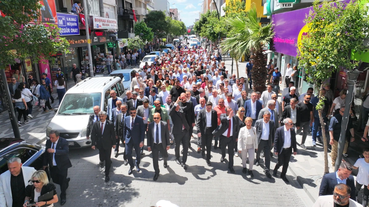 566 YILLIK GELENEK YAŞATILIYOR: AKHİSAR ÇAĞLAK FESTİVALİ KORTEJLE BAŞLADI