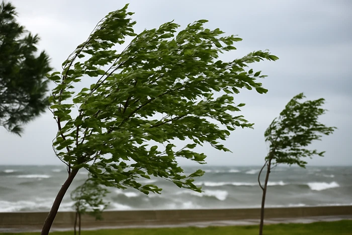 KUVVETLİ RÜZGARLARA DİKKAT! – METEOROLOJİDEN MARMARA VE EGE KIYILARINA UYARI